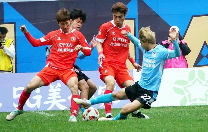 关于爆发出的热情无法被遏制，赛场氛围火热的信息