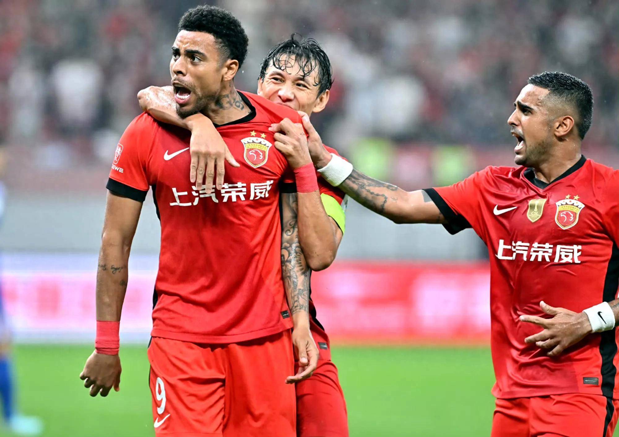 国足东亚杯遗珠上海海港2-1逆转深圳李新翔19岁连续3轮中超破门的简单介绍